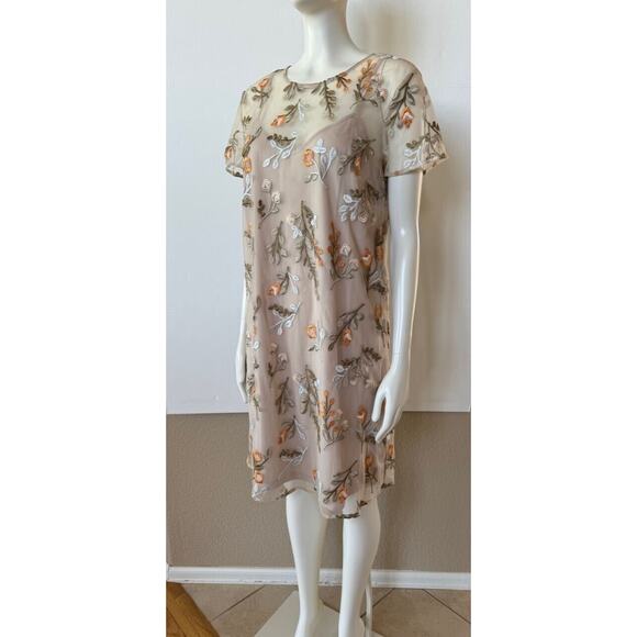 Neiman Marcus Embroidered Mesh Overlay Floral Tan Dress Sz 10 Church Wedding - Picture 5 of 13